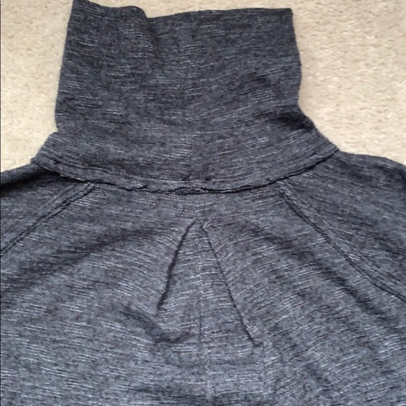 Charcoal turtleneck - Picture 3 of 7